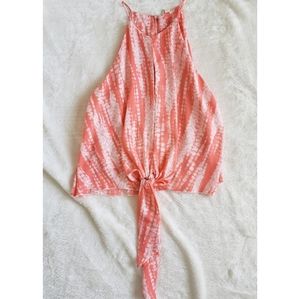 Cropped Keyhole Tie Bottom Tank Top